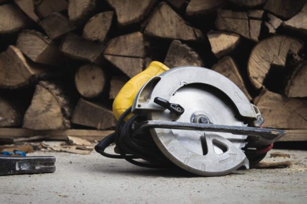 Circular Saw VS Miter Saw: Which One To Choose?